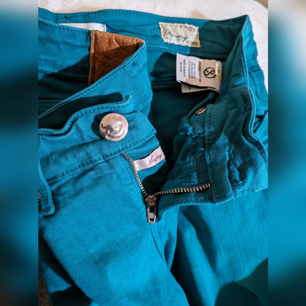 Dylan George Jeans - Picture 2 of 10